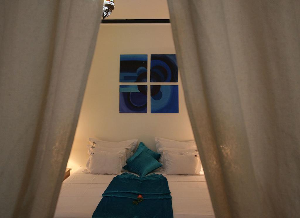 Riad De La Semaine Marrakesch Zimmer foto